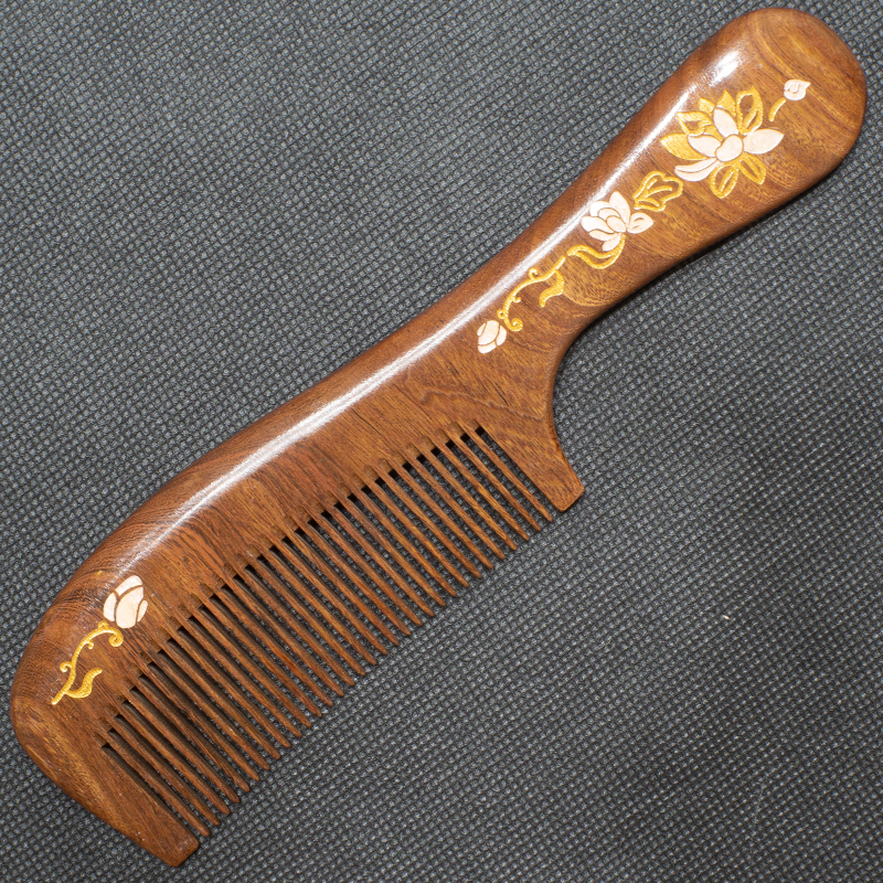 天然檀香木梳子家用木头网红款脱发牛角桃木黄杨木梳男女长发专用