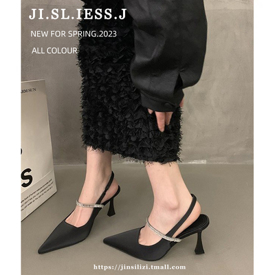 凉鞋配裙子黑色细跟高水钻