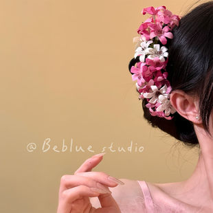 花簇迎春~新中式粉色簪花抓夹超仙气质鲨鱼夹多巴胺春日清新头饰