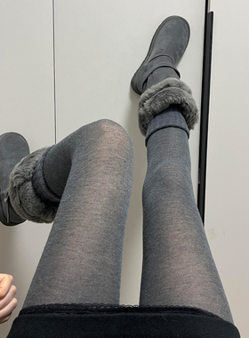 问爆了！走秀款Miu系灰色打底袜超显瘦！搭配小裙子毛呢大衣绝了~