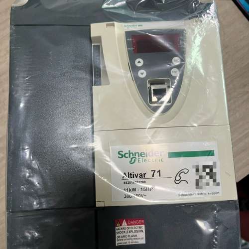适用变频器ATV71HD11N4Z，带包装和。机器成议价