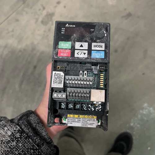 适用变频器，V2A7ME43ANNAA 0.75kw ，议价