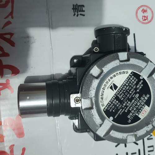 适用燃气感应探头。AT0502AH 测量范围为0-100%LEL议价