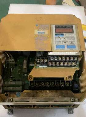 适用变频器CIMR-PCA42P2，2.2kw功率，议价