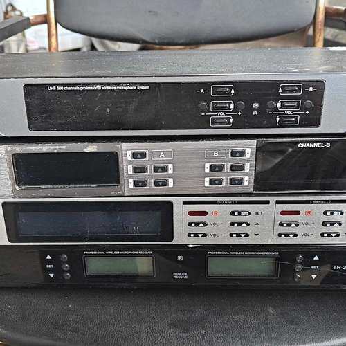 适用舞台设备 无线话筒接器 最后一台 其他通电 按钮正常议价