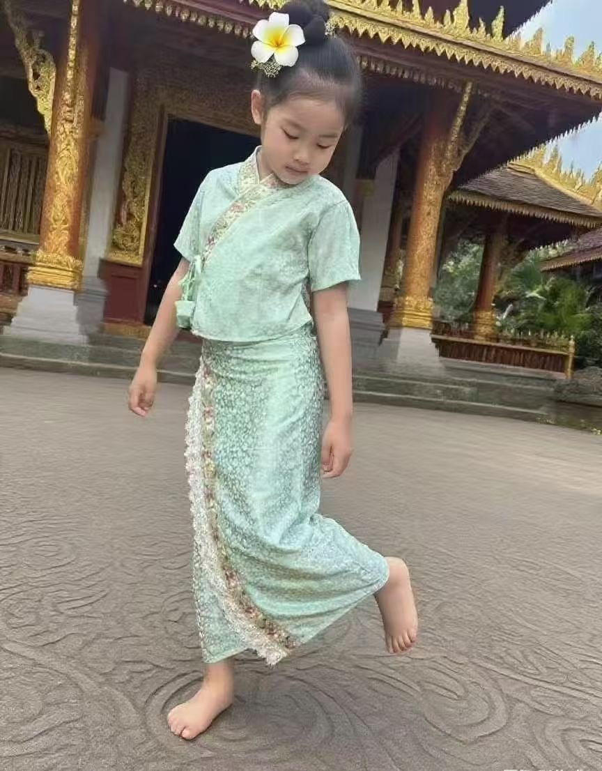 新款西双版纳傣族服装女童传统民族风服饰套装儿童表演服旅游日常
