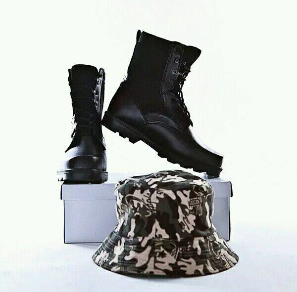 Bottes militaires - Ref 1397781 Image 1
