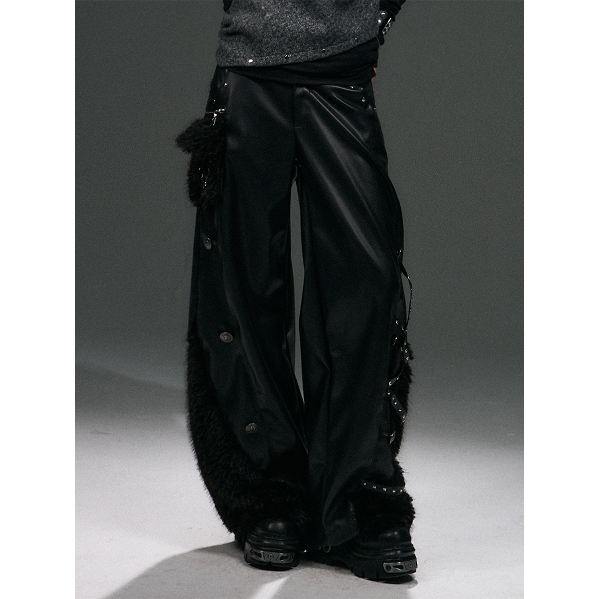 失落后花园街头朋克暗黑重工廓形弯刀阔腿裤秋冬宽松毛毛拼接皮裤,女装/女士精品,休闲裤,淘宝优惠券,粉丝福利购,淘宝优惠卷