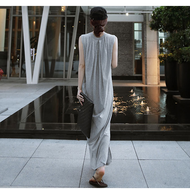 2020年夏季新品韩版大码女装潮流长款圆领无袖褶皱宽松沙滩连衣裙