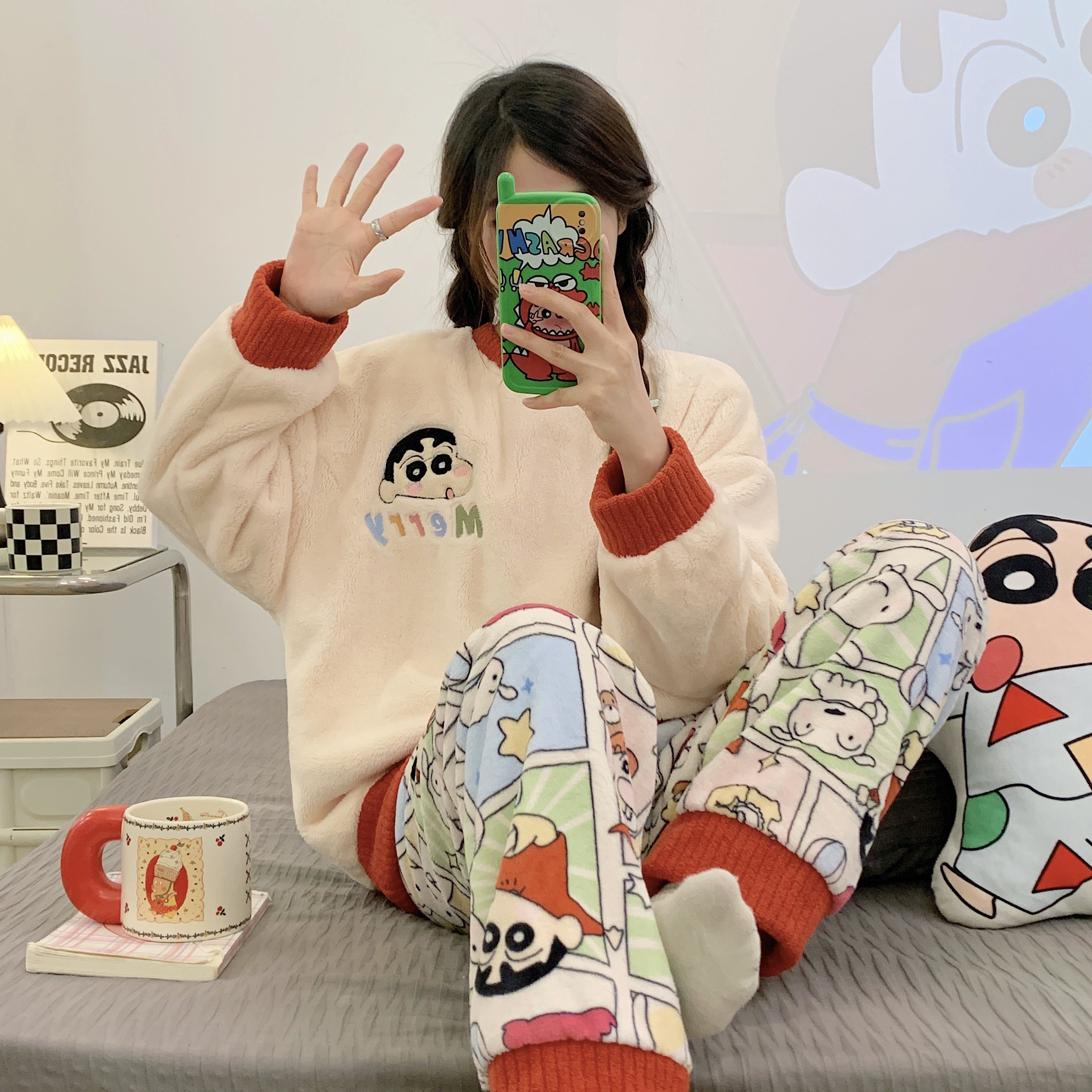 秋冬季珊瑚绒睡衣女卡通2024年新款冬天法兰绒加绒加厚家居服套装,女士内衣/男士内衣/家居服,睡衣/家居服套装,淘宝优惠券,粉丝福利购,淘宝优惠卷