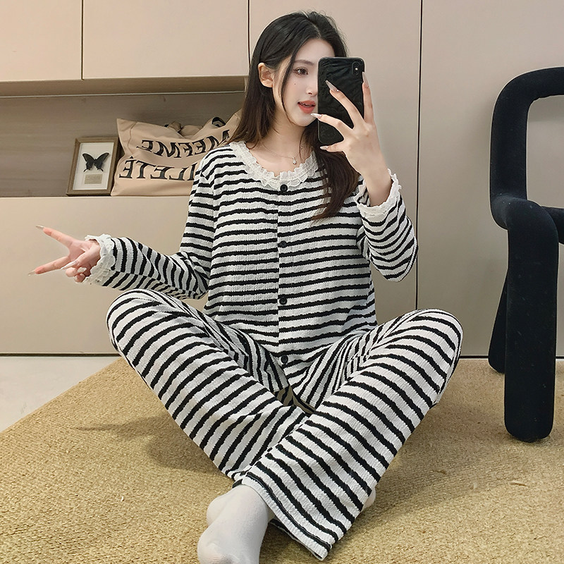 带胸垫睡衣女春秋季新款条纹简约甜美花边圆领开衫长袖家居服套装
