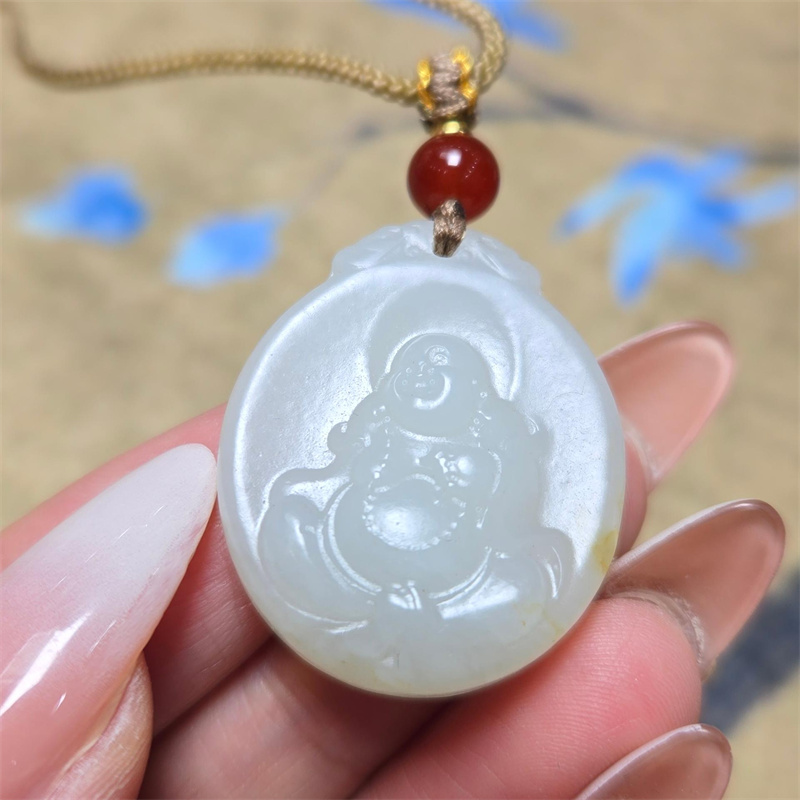 新疆白玉籽料弥勒佛吊坠挂件观音和田玉石雕刻培学校