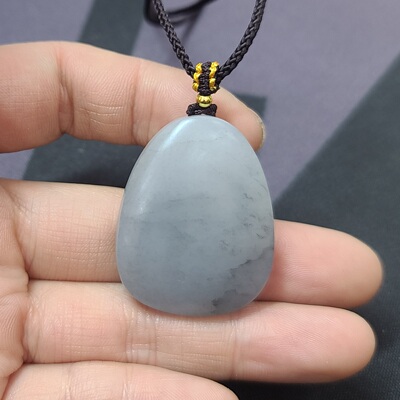 新疆和田青花籽料平安无事牌挂件 平安扣 玉石雕刻培训学校08057