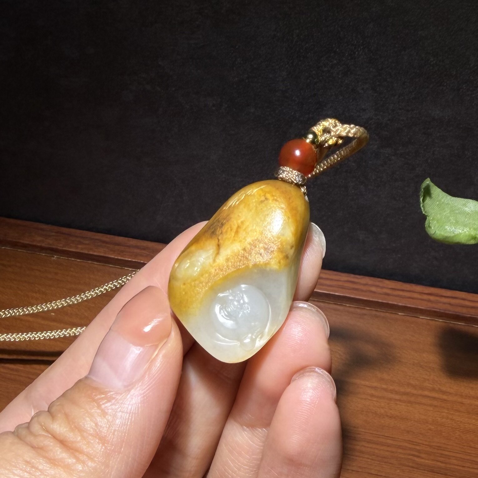 已结缘~新疆和田籽料黄皮弥勒佛独籽挂件吊坠礼物和田玉石雕刻