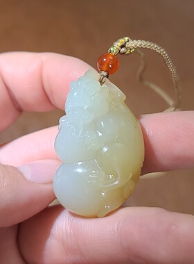 新疆和田糖白玉貔貅挂件 手链项链戒指和田玉石雕刻培训学校02022