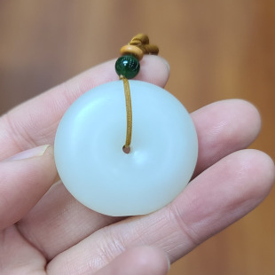 新疆和田白玉籽料平安扣挂件 项链戒指摆件玉石雕刻培训学校02061