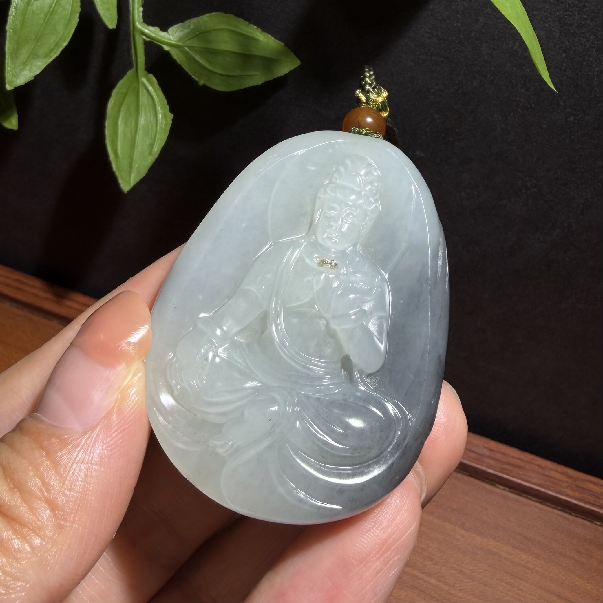新疆青花籽料观音吊坠挂件观音佛玉石雕刻培训学校