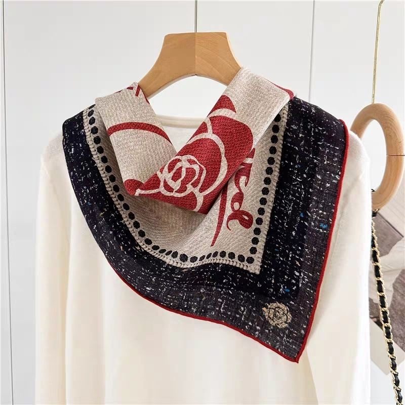 油画玫瑰花真丝羊毛双面异色披肩女时尚百搭桑蚕丝丝毛 63 中方巾,服饰配件/皮带/帽子/围巾,围巾/丝巾/披肩,淘宝优惠券,粉丝福利购,淘宝优惠卷