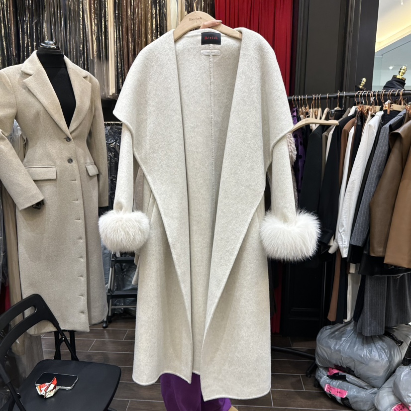 八1130韩国东大门运动瑜伽外套款大衣区4508587时尚冬季精致正品