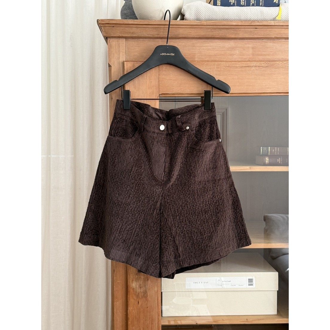 八0930韩国东大门运动短裤区4440352秋季街头通勤个性纯色气质,运动/瑜伽/健身/球迷用品,瑜伽中/短裤,淘宝优惠券,粉丝福利购,淘宝优惠卷