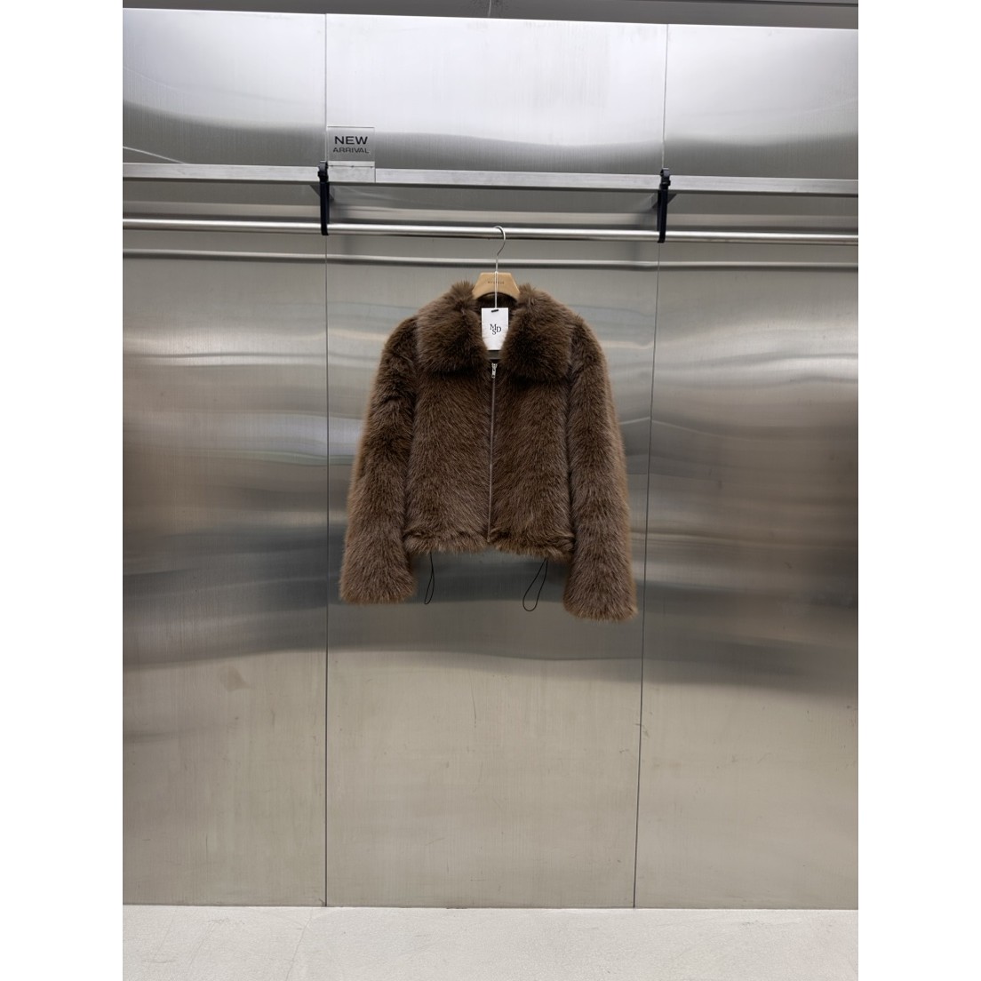 八1104韩国东大门运动瑜伽外套短款大衣区4472936通勤精致纯色