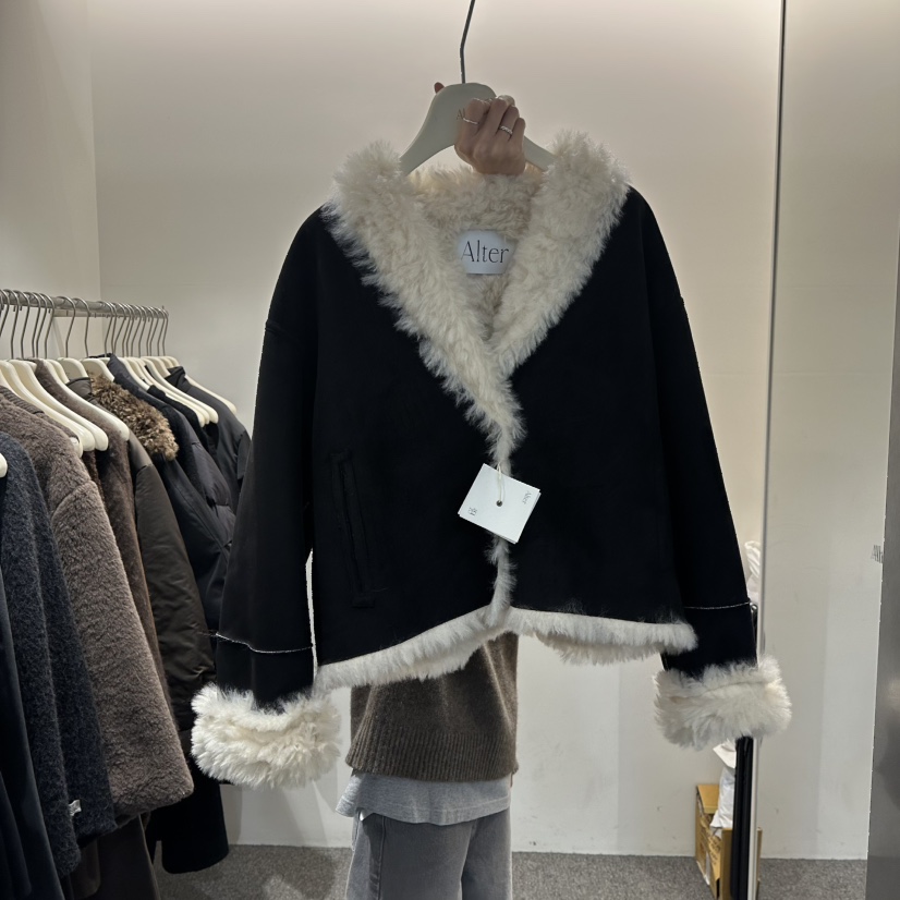 八1104韩国东大门运动瑜伽外套短款大衣区4472417人气浪漫秋季