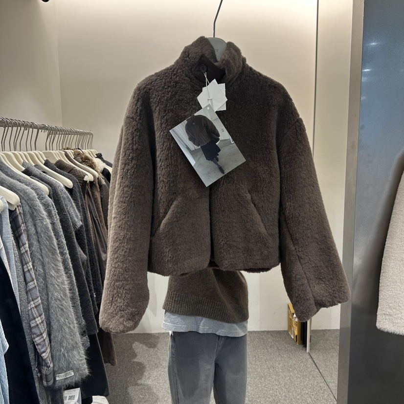 八1104韩国东大门运动瑜伽外套短款大衣区4472416独特直邮时尚