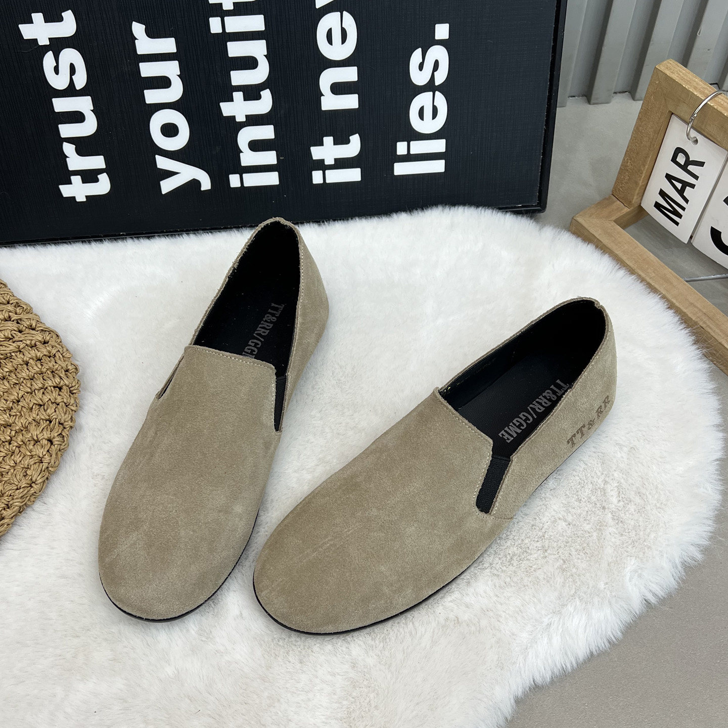 真皮平底乐福鞋女2026年春季新款圆头一脚蹬磨砂皮百搭豆豆鞋单鞋,女鞋,乐福鞋（豆豆鞋）,淘宝优惠券,粉丝福利购,淘宝优惠卷