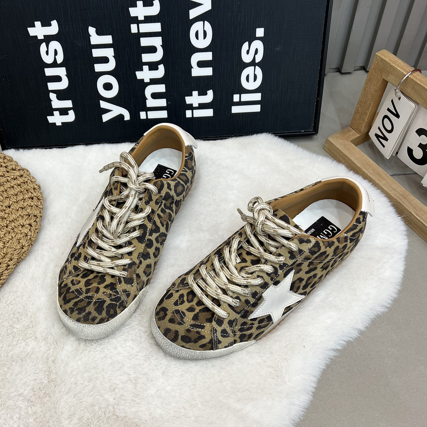 韩版豹纹真皮德训鞋女2026春新款舒适百搭星星鞋系带平底休闲板鞋,女鞋,德训鞋,淘宝优惠券,粉丝福利购,淘宝优惠卷