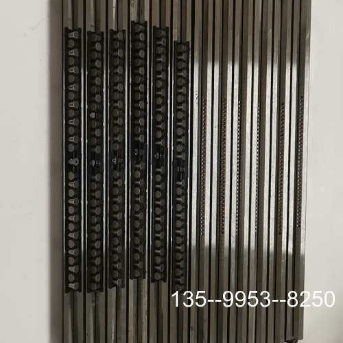 原装正品NB NV4200交叉导轨3副，保持架中间珠子少价格详谈