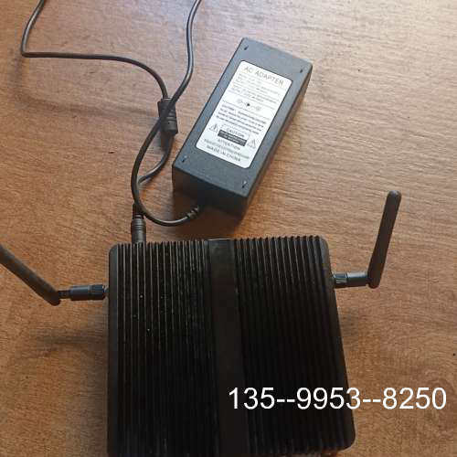 原装正品原装工控小主机3205U 双千兆网卡，无线模块，双天线，价