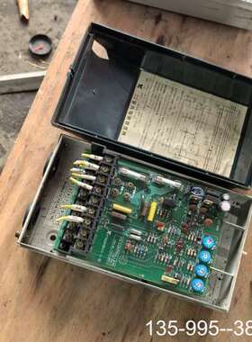 原装正品二个控制器CVSR-404G，200-220V，输出价格详谈