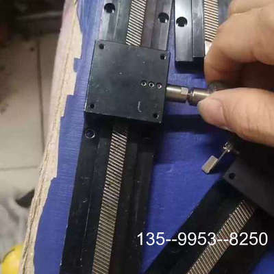 原装正品燕尾槽滑台3个300邮，台面40x40mm价格详谈