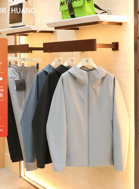 山野户外2025秋冬季新款机能风三防压胶软壳冲锋薄绒夹克外套1350