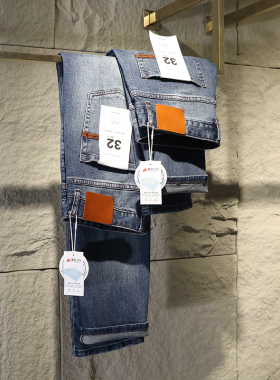 柜上6.9K 2024早春新款男士时尚高弹水洗直筒修身纯棉牛仔裤8710