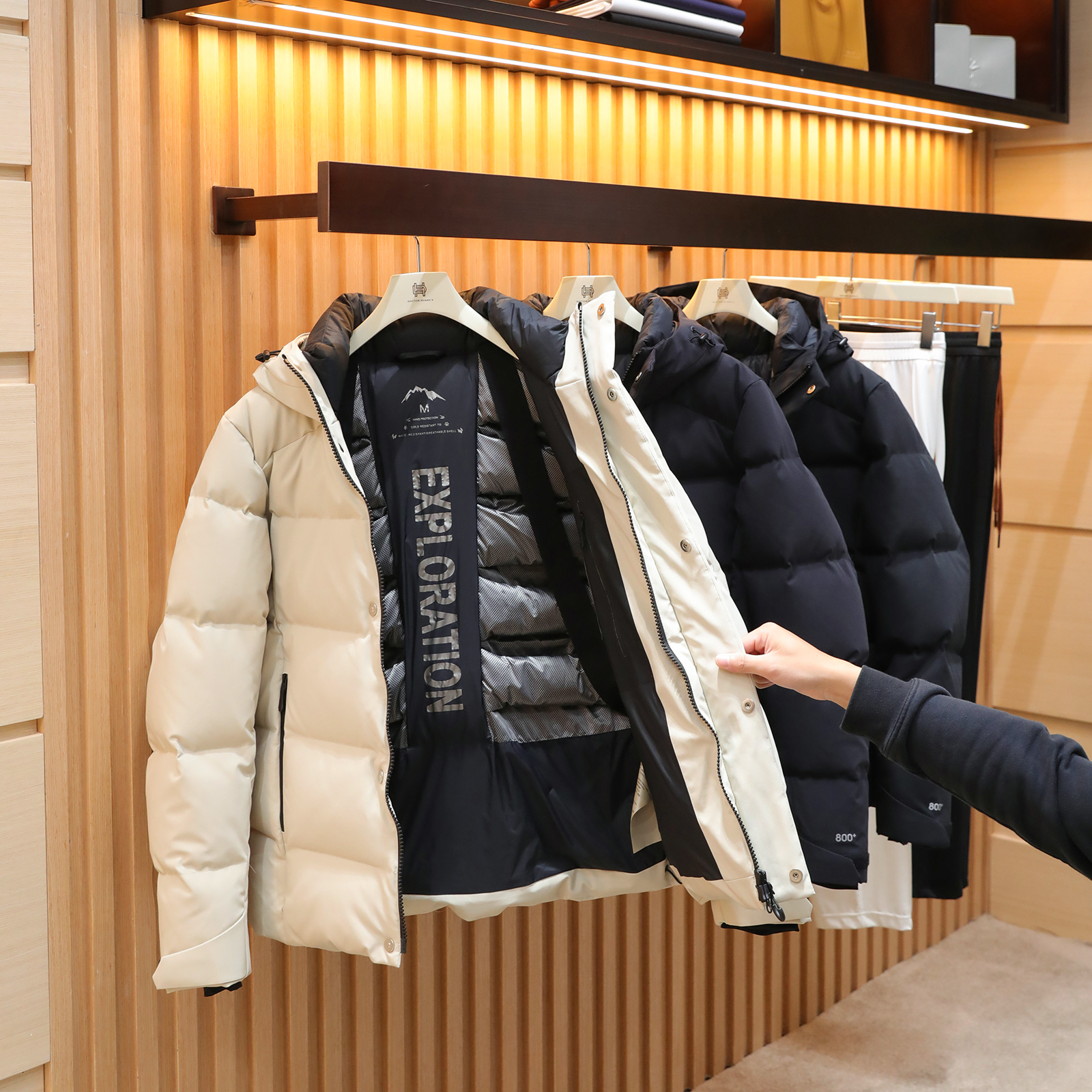 2025冬季新款男短款99白鹅绒羽绒服连帽户外休闲防风保暖外套1475