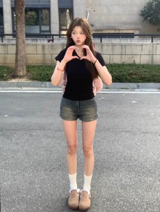 辣妹性感修身 复古高腰显瘦包臀紧身热裤 牛仔超短裤 新款 女夏季 美式