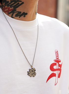 SUC群起联名梁维嘉石心纪念项链