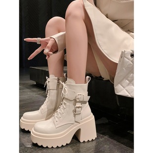 新闻女王佘诗曼同款小个子超高跟短靴女厚底靴防水台皮带扣马丁靴