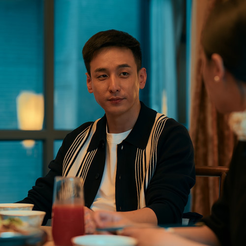 人之初杨玏张若昀徐志阳任彬同款条纹撞色男士针织外套夹克开衫男