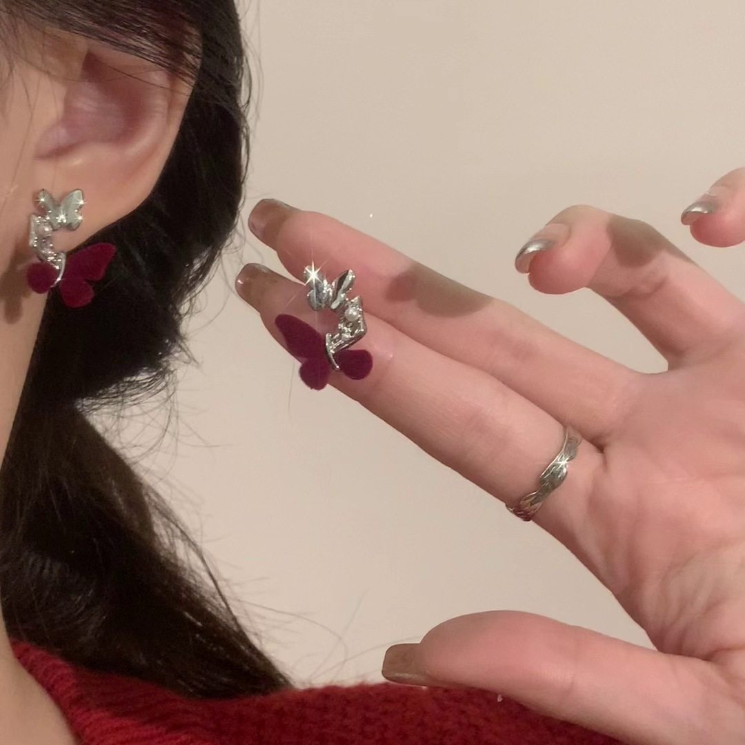 红色蝴蝶耳钉女秋冬新款2023耳环小众设计感轻奢独特气质耳饰,饰品/流行首饰/时尚饰品新,耳环,淘宝优惠券,粉丝福利购,淘宝优惠卷