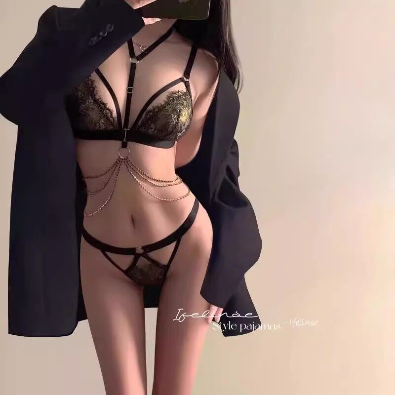 性感蕾丝美背聚拢辣妹文胸套装