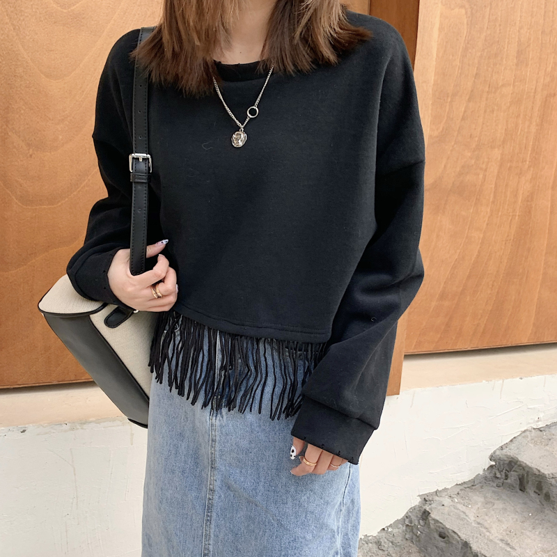 Real shot real price Korean autumn winter top long sleeve Hong Kong style black tassel crew neck sweater