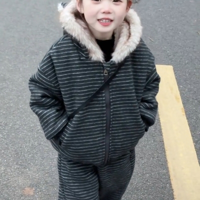 连帽加厚条纹两件套2025新款冬季