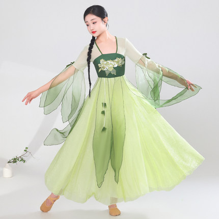 咏春古典舞蹈服女童绿色渐变汉唐风齐胸飘逸纱衣演出服舞台表演服