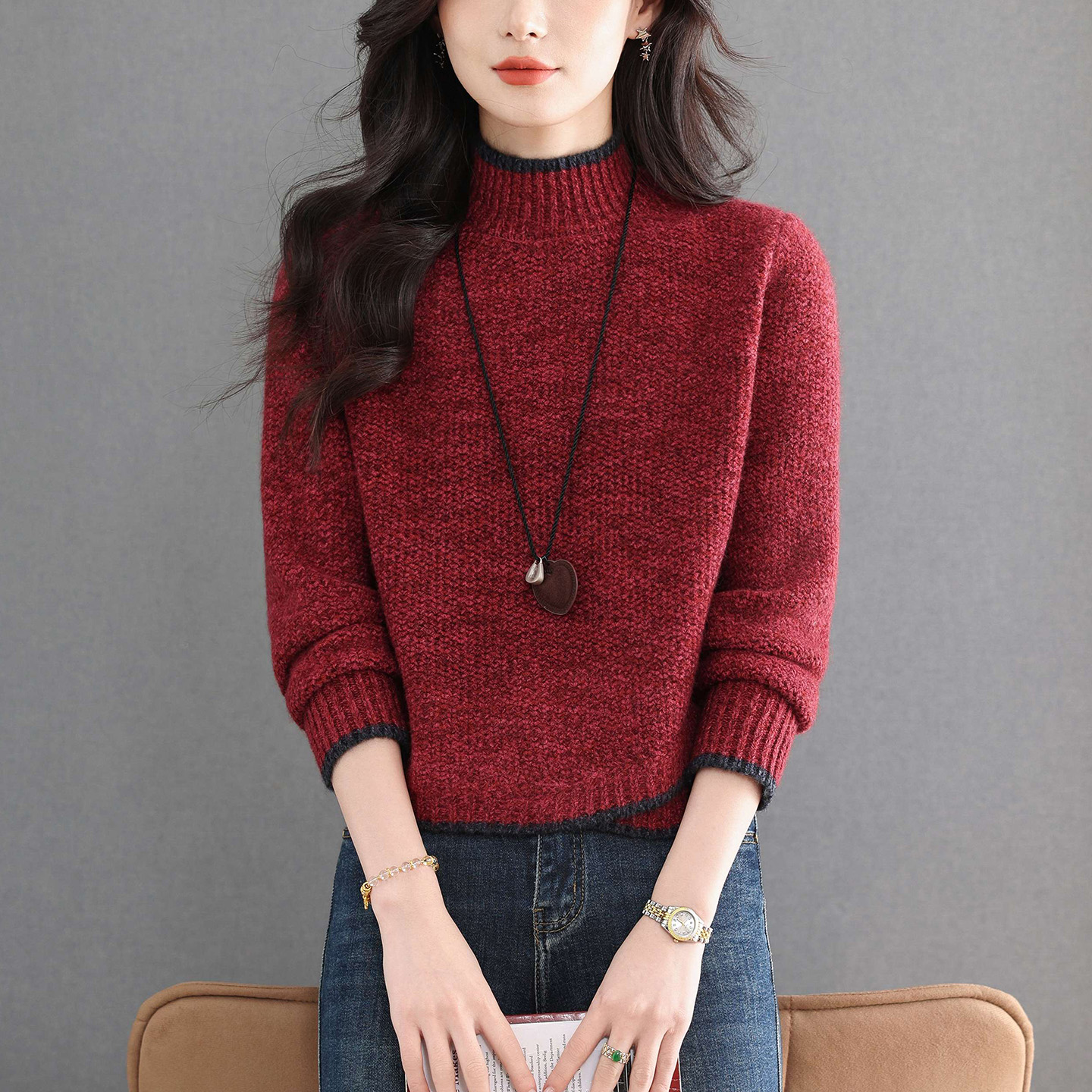 鄂尔多斯市加厚羊毛衫女秋冬季新款半高领针织打底衫短款套头毛衣