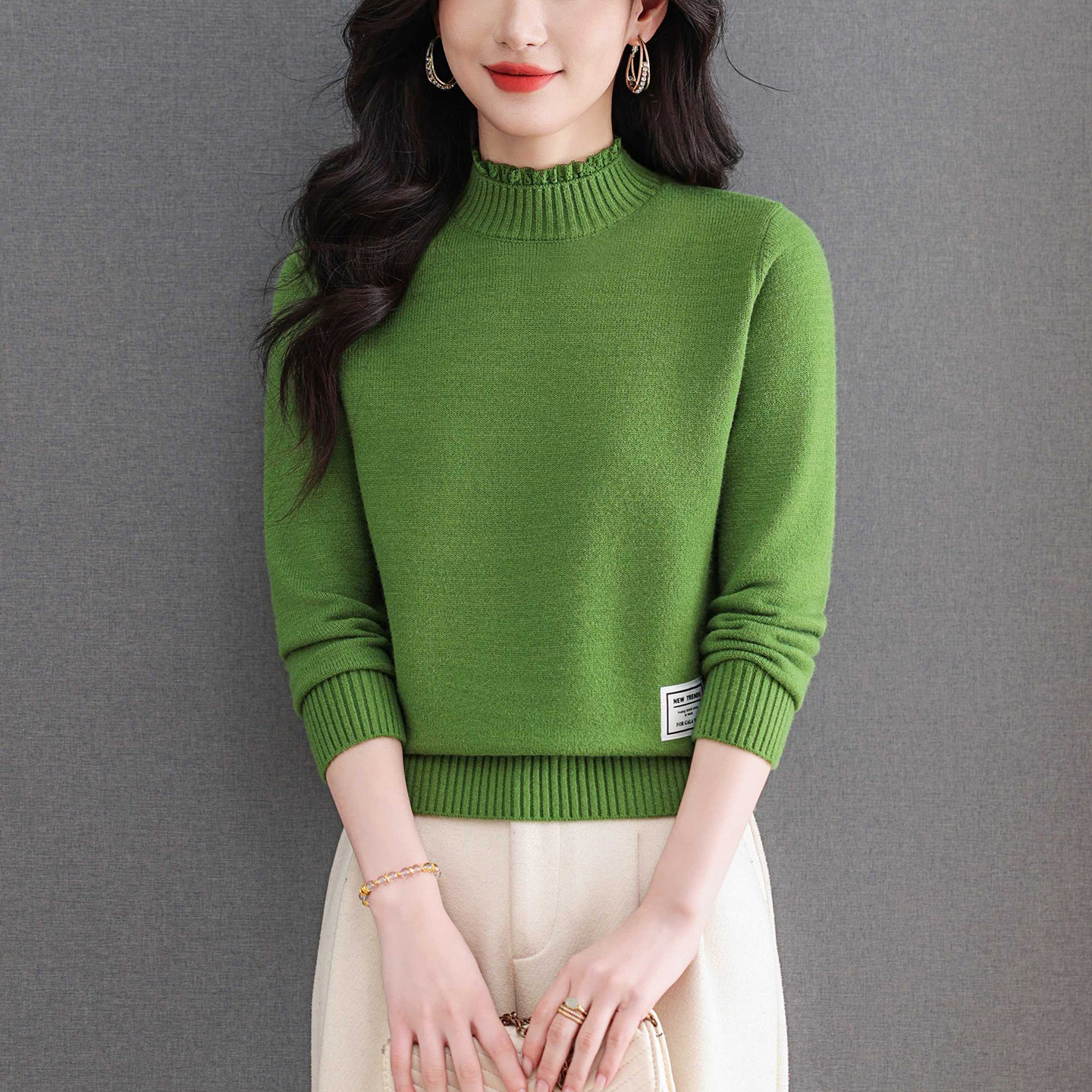 鄂尔多斯市蕾丝边半高领羊毛衫女秋冬新款打底衫短款宽松套头毛衣