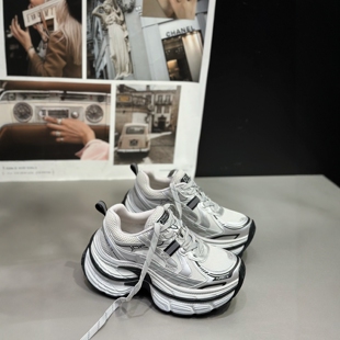 IDO女鞋2026新款今年流行爆款拼皮轻便老爹鞋女小个子增高显脚小