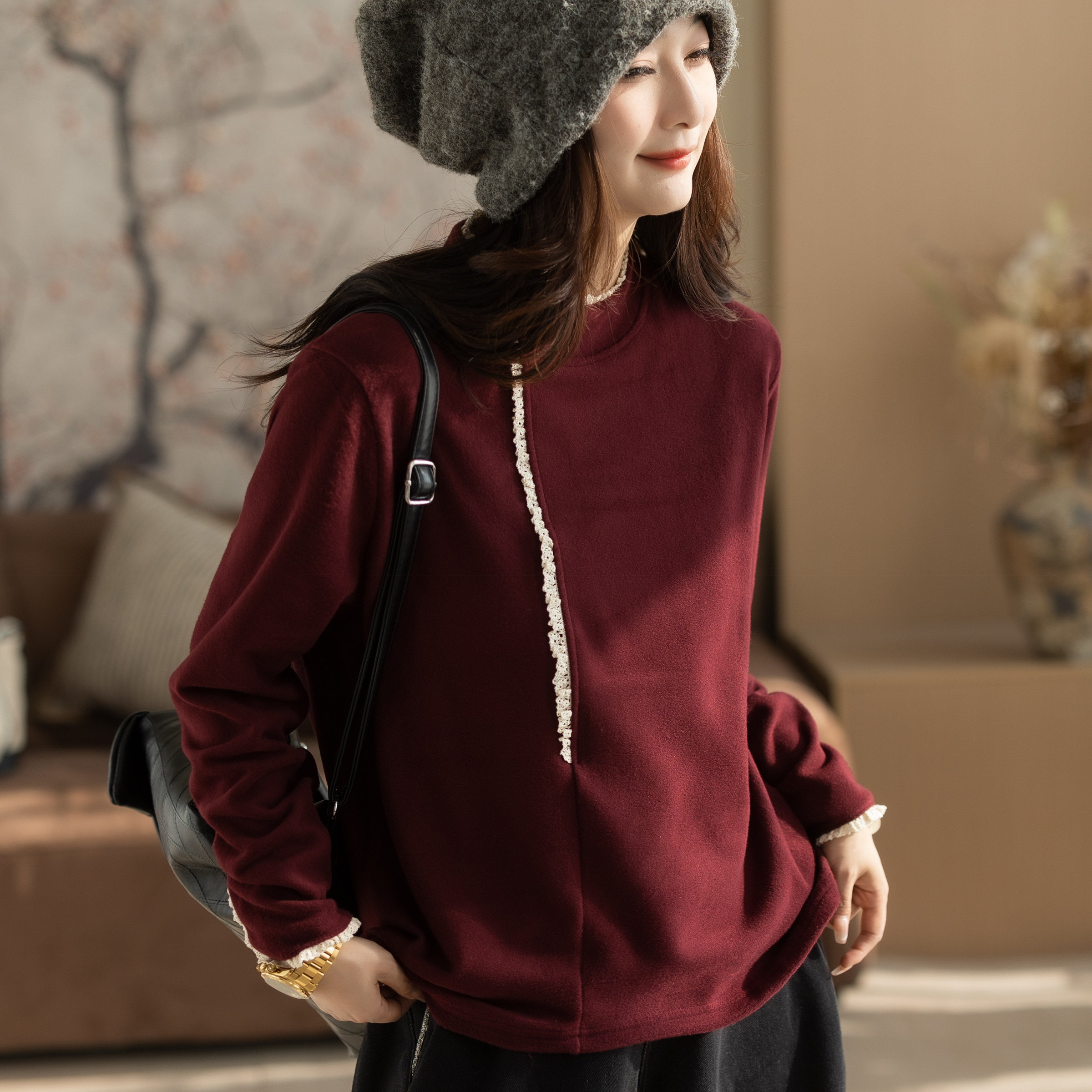 咖咪羽德绒打底衫女秋冬新款圆领花边休闲纯色复古宽松女士上衣