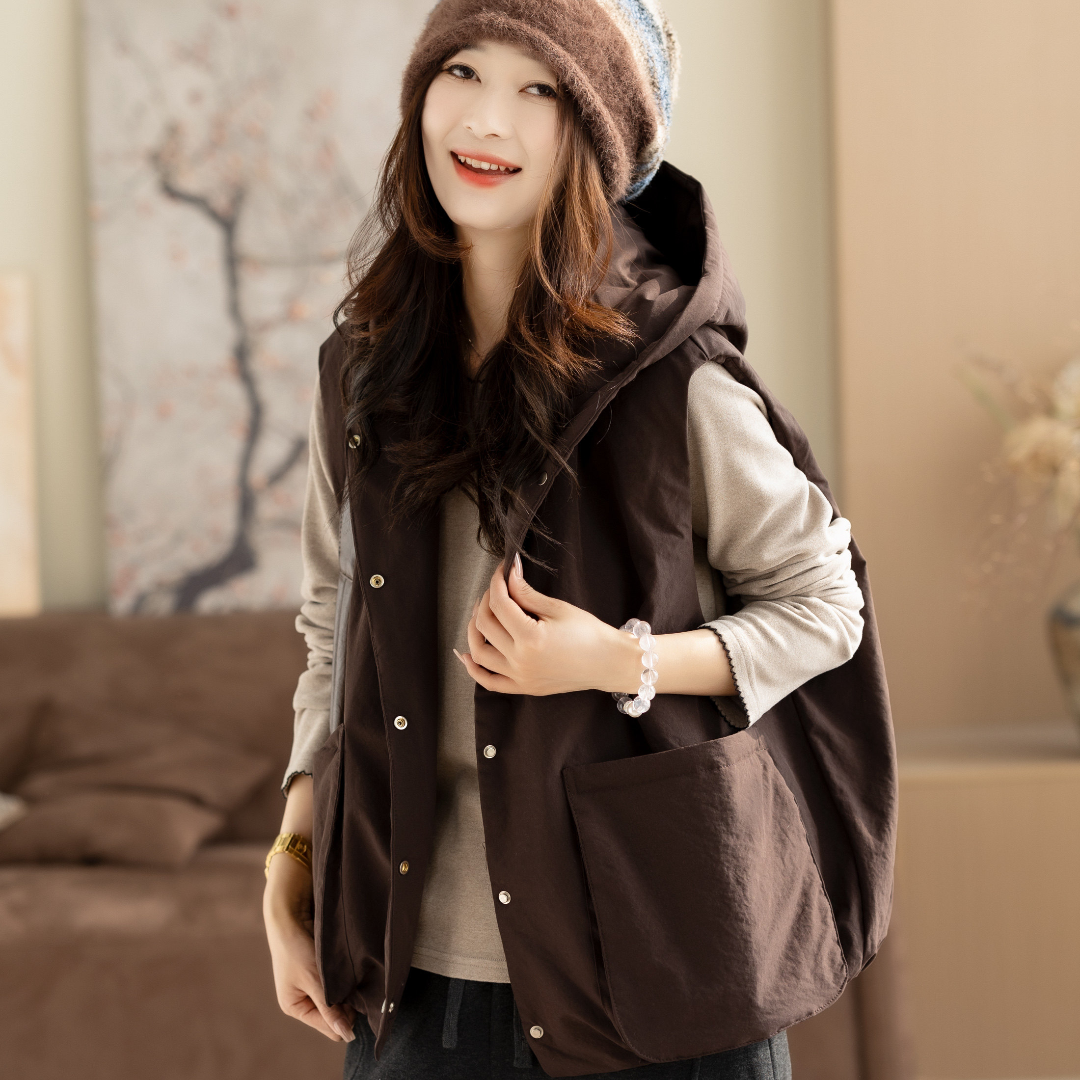 咖咪羽冬季时尚夹棉保暖马甲连帽纯色休闲宽松拼接百搭女装上衣